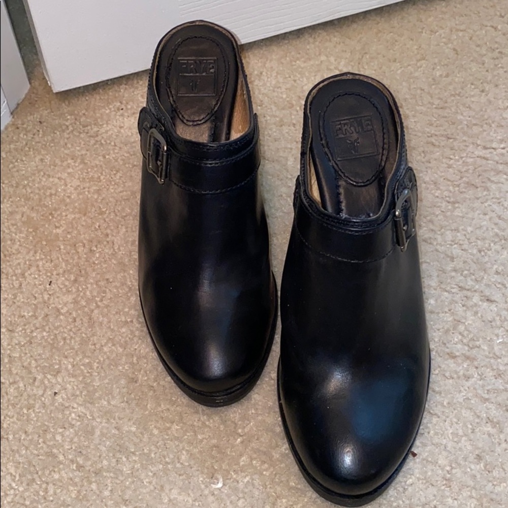 Frye Black Leather Mule Clogs